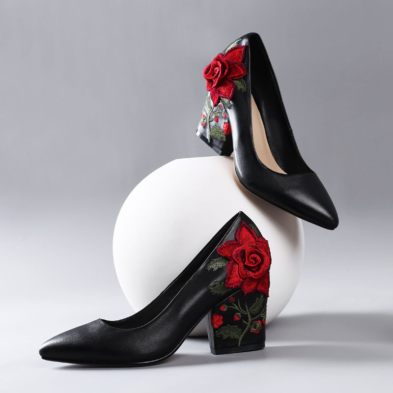 Модные туфли-лодочки с вышивко – обзор и цена Embroidery Rose